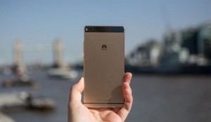 Review most powerful smartphone HUAWEI P8