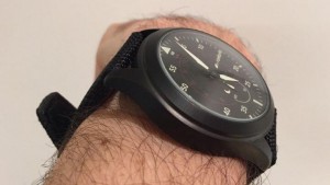 Fitness watch review Runtastic Moment