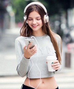 HD50 - metal best portable headphones from Meizu