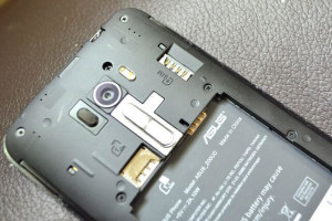 Chic smartphone ASUS ZenFone Selfie Review