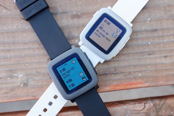 2015 SmartWatch Pebble with color screens presented officially