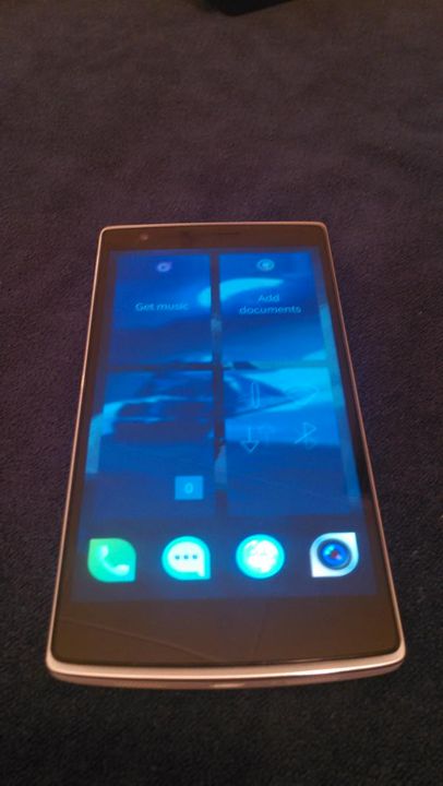 Developer Jolla demonstrated OnePlus One running new Sailfish OS