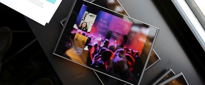 Live photo: new tablet Jolla Tablet