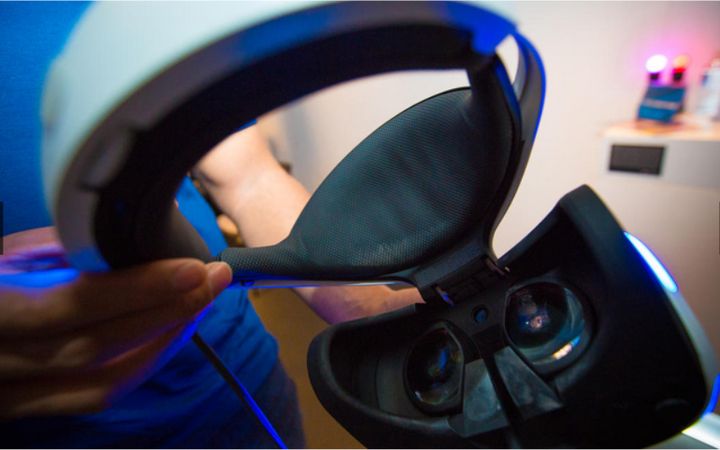 Sony improve your new Head mounted display