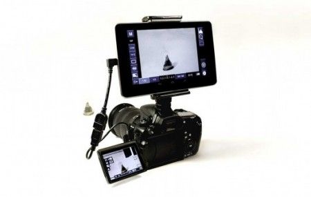 Camlet Mount connects a smartphone or tablet, and single-lens digital SLR camera