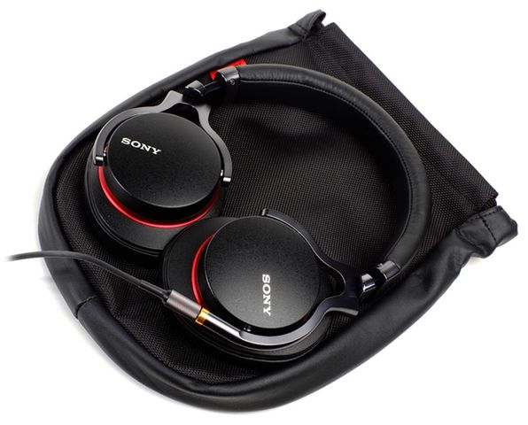 Review Headphones Sony MDR-1A