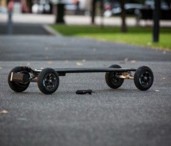 New electric skateboard Evolve 2 in 1 Carbon