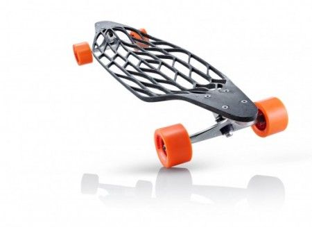 Carbon board Skeletal and electric paddle brings a new look at longboarding
