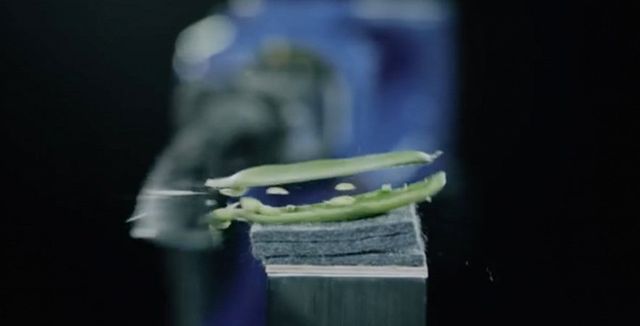 VIDEO: SAMURAI FASTEST IN THE WORLD to train their art ROBOT