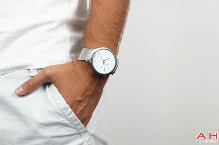 Elephone Ele Watch - beautiful watch on the basis of Android Wear