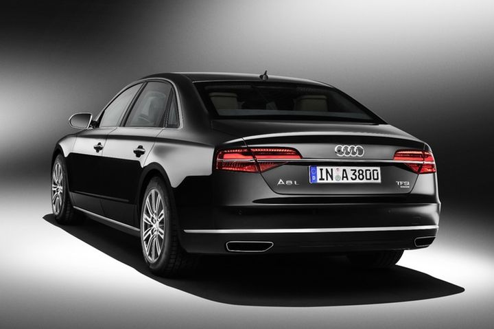 Audi has presented the armored sedan A8 L Security