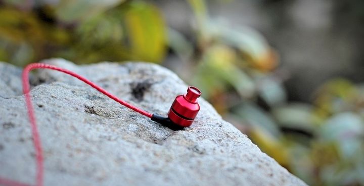 New types of earphones SoundMAGIC E80 Review