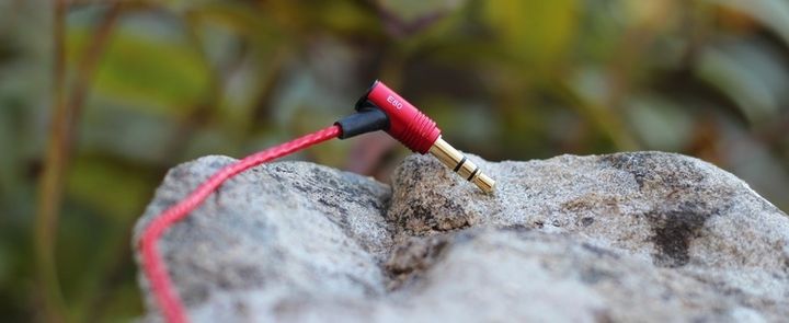 New types of earphones SoundMAGIC E80 Review