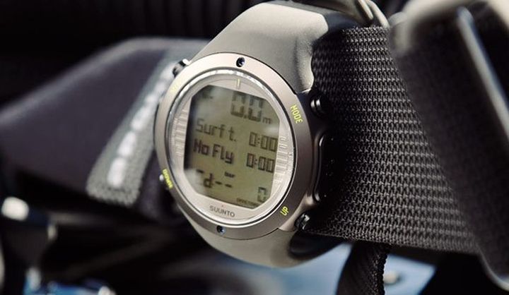Suunto has announced new diving watch device manage Suunto D6i Novo