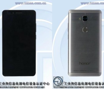 Top smartphone Huawei Honor 5X with 3 GB of RAM
