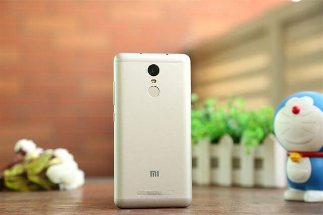 Top smartphone Xiaomi Redmi Note 3 Review