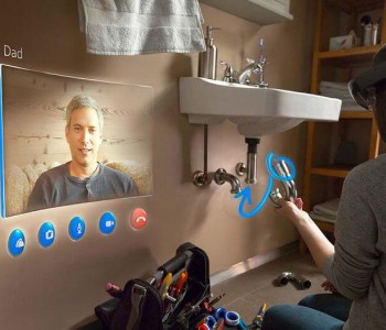 Microsoft Chose The Three Best Ideas for Hololens 2016